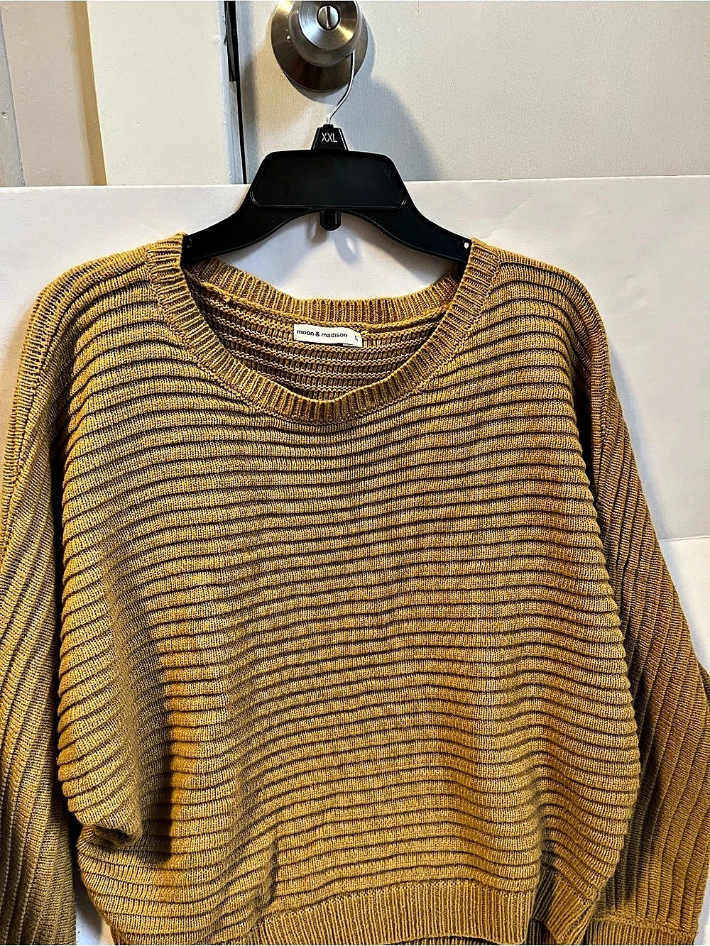 moon & madison Textured Knit Sweater in Brown Size Large Like New